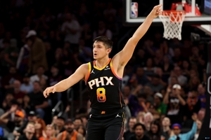 bắn với độ chính xác cao! Grayson Allen đã ghi được 31 điểm cao nhất trong trò chơi khi bắn 11/19 và 9/14 quả ba điểm.