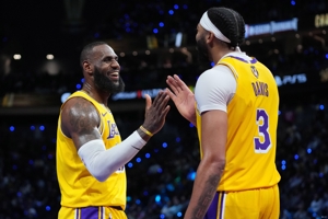 Tôi thực sự muốn giành chiến thắng ngày hôm nay! 9 Lakers thi đấu trong trận & 6 bàn nhân đôi, LeBron James cùng nhau ghi 52 điểm