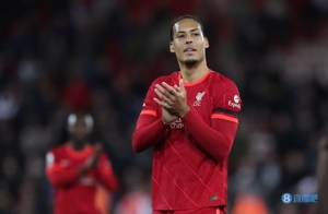 Van Dijk: Tôi rất tự hào được ra sân ở Wembley với tư cách đội trưởng và hy vọng giành được chiếc cúp đầu tiên của mùa giải