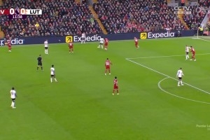 Premier League-Liverpool ngược dòng Luton 4-1 và dẫn trước 4 điểm ngay từ trận đầu tiên Dias ghi bàn và McCain kiến ​​tạo hai lần.