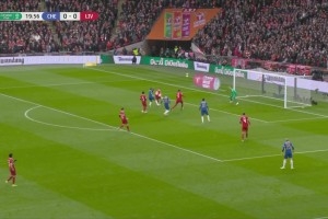 League Cup - Liverpool vô địch Chelsea 1-0 trong hiệp phụ. Bàn thắng + bàn thắng quyết định của Van Dijk được gọi là thẻ thoát hiểm của Caicedo.