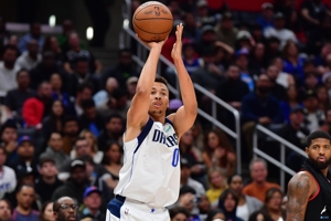 Quan chức Mavericks: Exum dính chấn thương gót chân phải và sẽ rút lui khỏi trận đấu