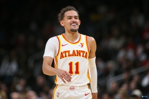 Trae Young: Tôi không thể bay lên cao và tung cú sút lớn khi đối thủ tấn công vào rổ, nhưng tôi có thể phạm lỗi.