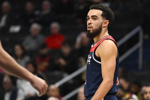 Top 5 đường kiến ​​tạo mỗi trận trong tháng 2: Tyus Jones đầu tiên, Trae Young thứ hai