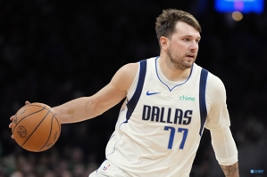 Kidd: Doncic có thể ghi bàn, tìm đồng đội, bắt bóng bật bảng và cũng có thể đóng góp ở hàng phòng ngự.