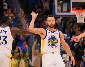 Một trận chiến quan trọng! Warriors đánh bại Lakers trên đường lần đầu tiên kể từ ngày 19 tháng 10 năm 2021